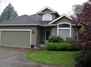 901 Diamond St, Springfield, OR 97477