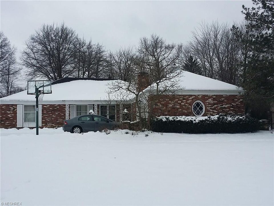 1st image of 26865 Sleepy Hollow Dr