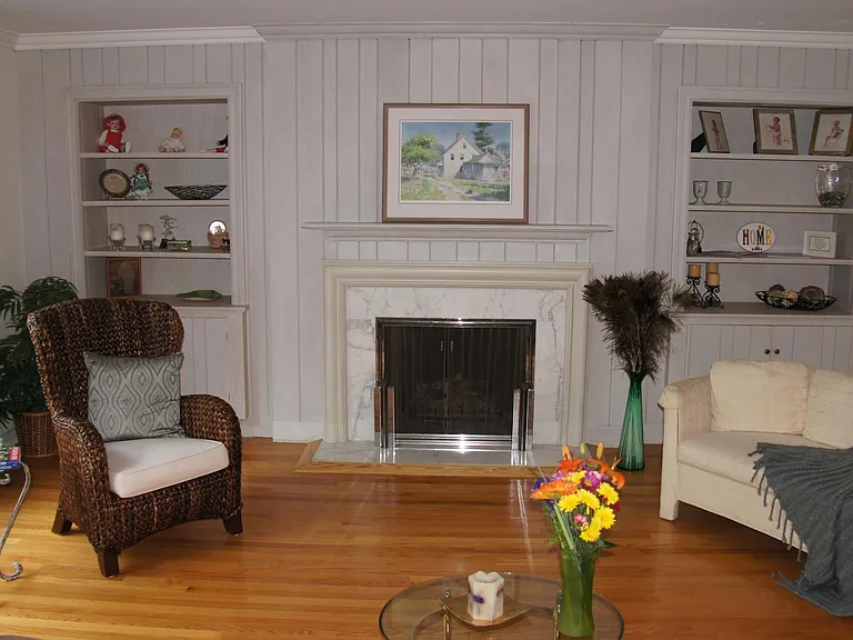 460 Highcrest Dr — Photo 28