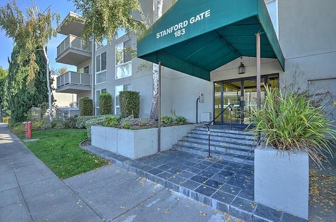 Stanford Gate Community