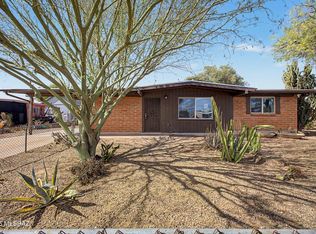 2242 W Calle Comodo, Tucson, AZ 85705