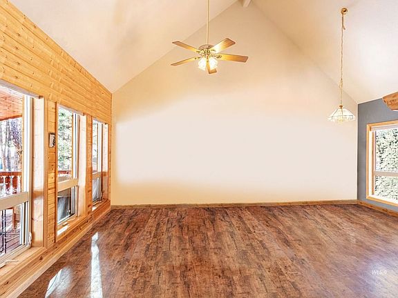 4th image of 37 Humboldt Ln
