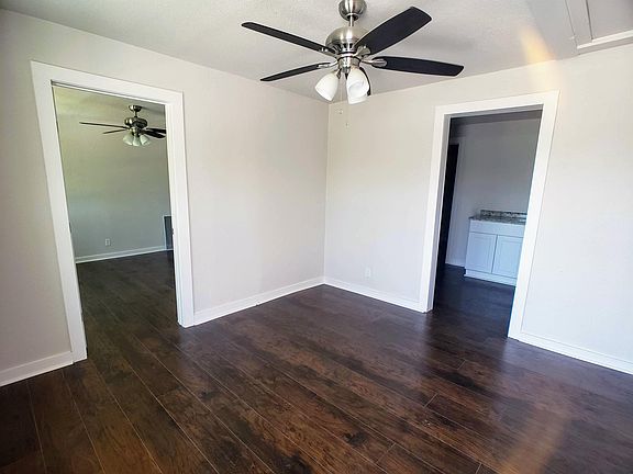 2nd image of 1529 N Walters St #11001513