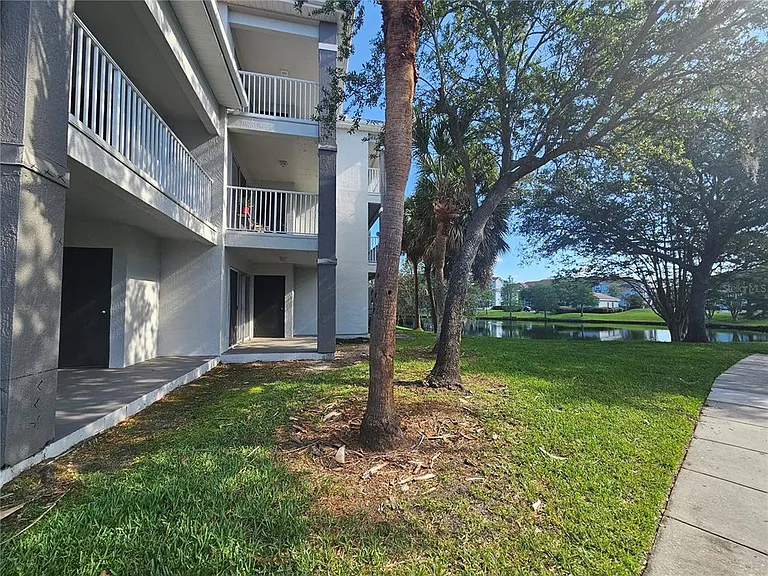 13838 Fairway Island Dr #1418 — Photo 3
