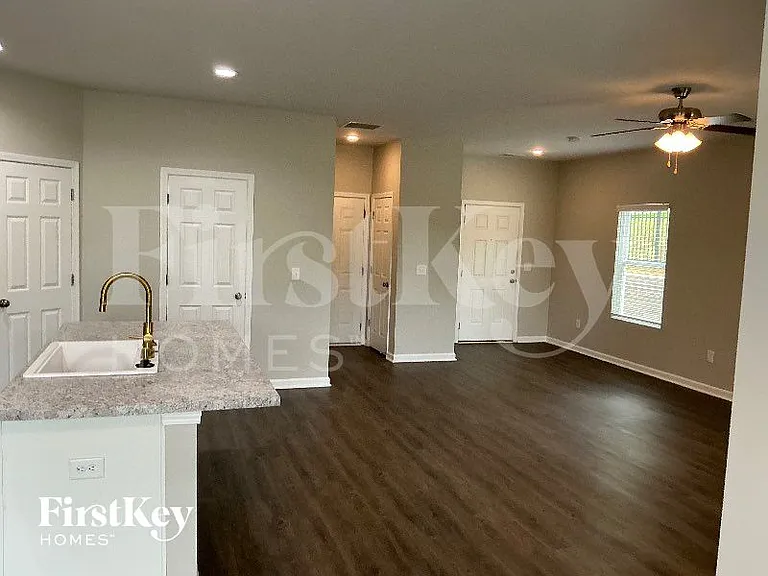8653 Mohring Pl — Photo 3