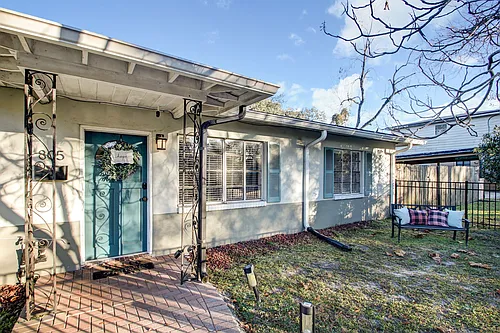 805 West St #B Photo 1