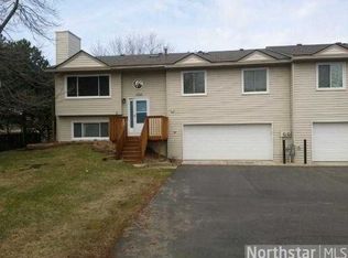 1292 Deercliff Ln, Eagan, MN 55123