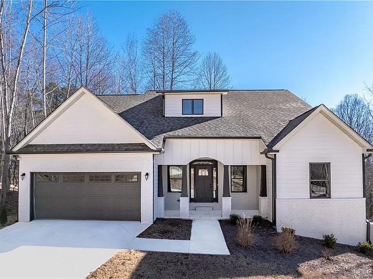 5714 Ridgewater Cir — Photo 1