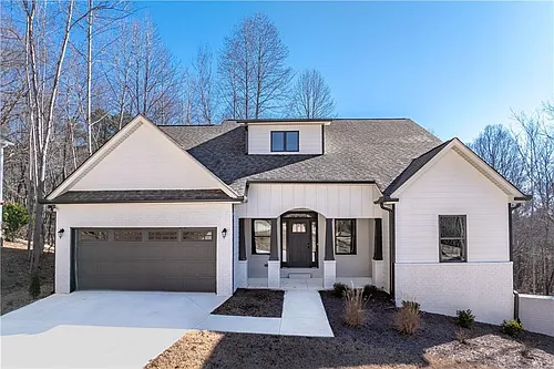 5714 Ridgewater Cir Photo 1