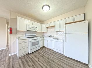 1215 18th St #5, Perry, IA 50220