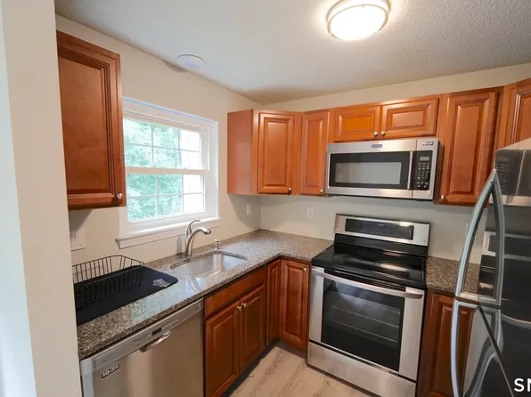 64 Crystal Ln APT A, Mansfield, CT 06268