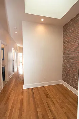 Rented by Standard Living Realty Inc | media 42