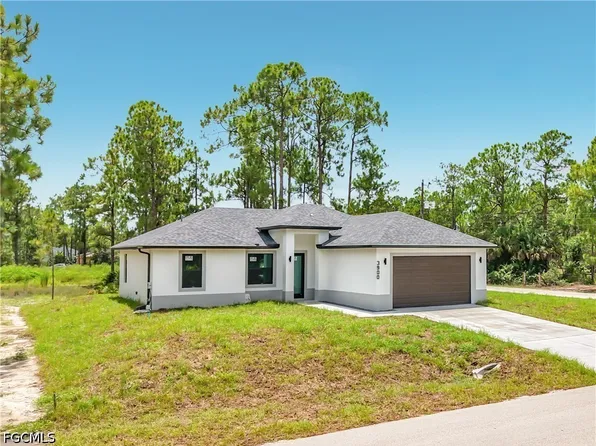 3900 E 10th St, Lehigh Acres, FL 33972