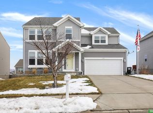 8513 S 64th St, Omaha, NE 68157