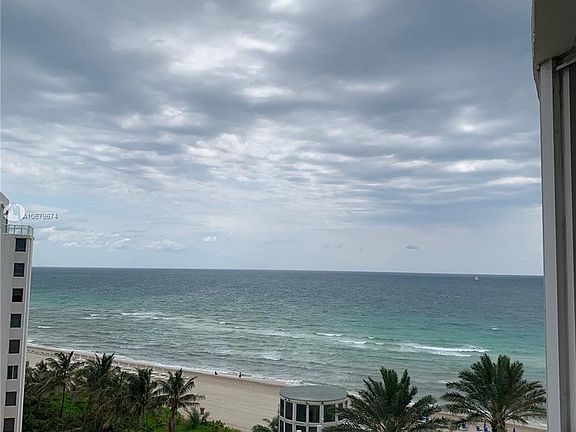 3rd image of 17201 Collins Ave APT 902