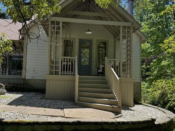 555 Massac Church Rd, Paducah, KY 42001