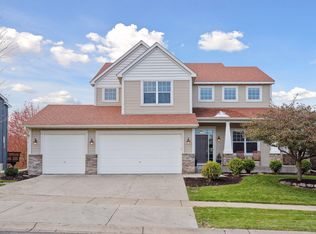 6877 Peony Ln N, Maple Grove, MN 55311