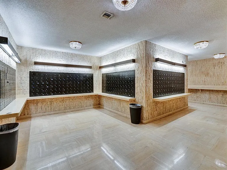 2500 Parkview Dr #1112 — Photo 39