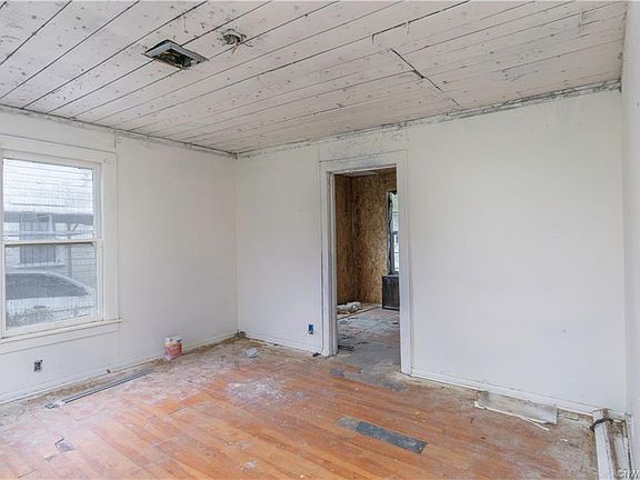 2nd image of 5508 Prentiss Ave
