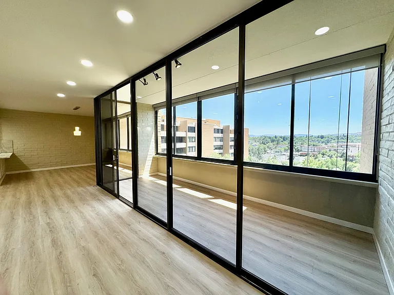 1200 Riverside Dr #1270 — Photo 3