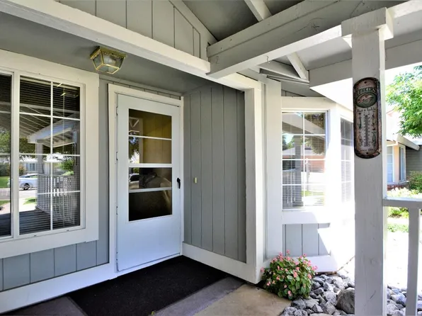4825 Taylor St, Sacramento, CA 95838
