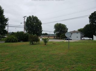 304 Sycamore St, Ravenswood, WV