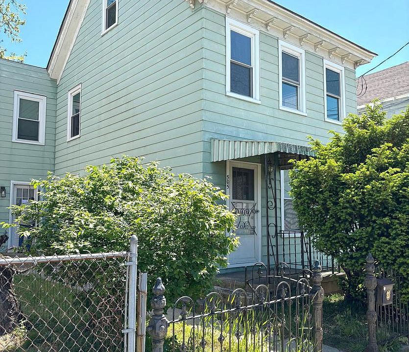 1st image of 505 S 2nd St