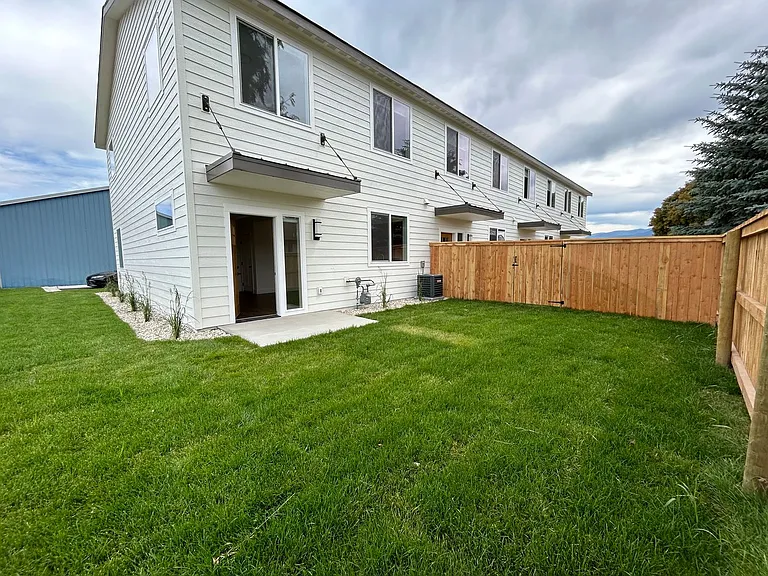 203 Amusement Ave — Photo 28
