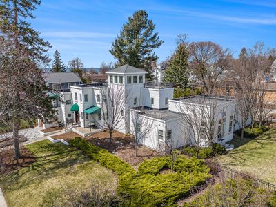 704 W Ludington Ave, Ludington, MI, 49431