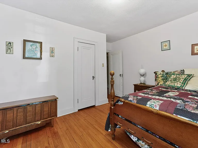 1450 Baker Ave — Photo 11