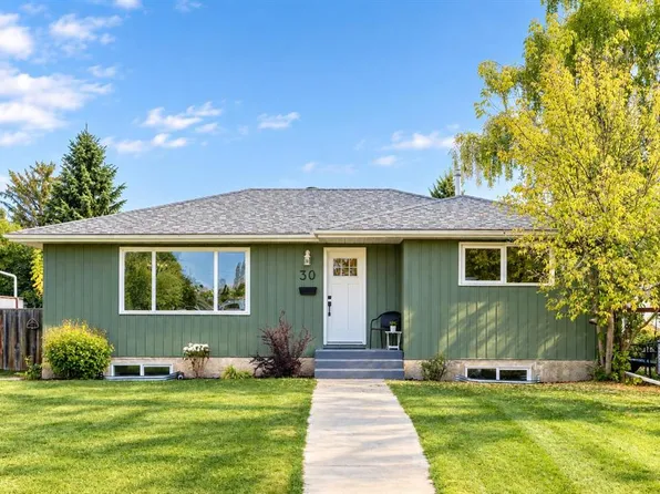 30 SW Welliver St, Red Deer, AB T4N 5W6