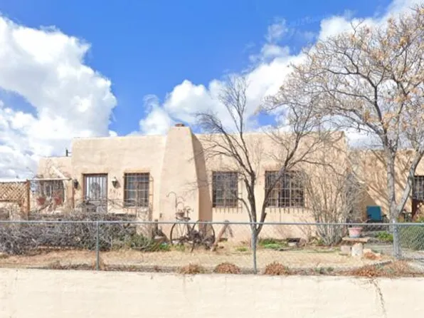 241 Estancia Dr NW, Albuquerque, NM 87105