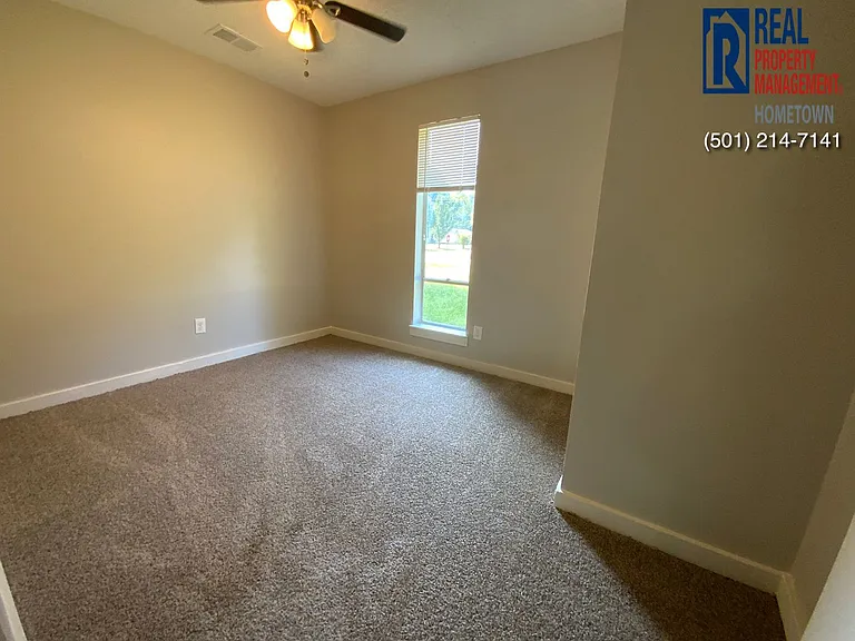 14225 Clayton Dr — Photo 9