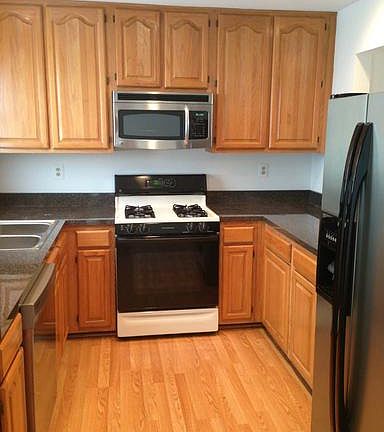 2nd image of 6107 Montjoy Ct