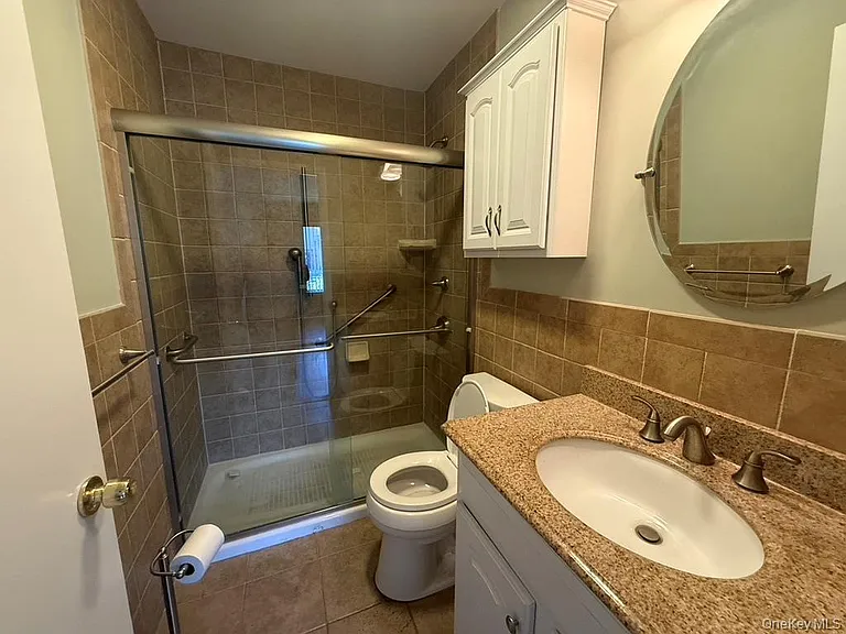 31 Stanford Ct — Photo 4