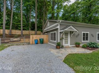 47 Fair Oaks Rd #A, Arden, NC 28704