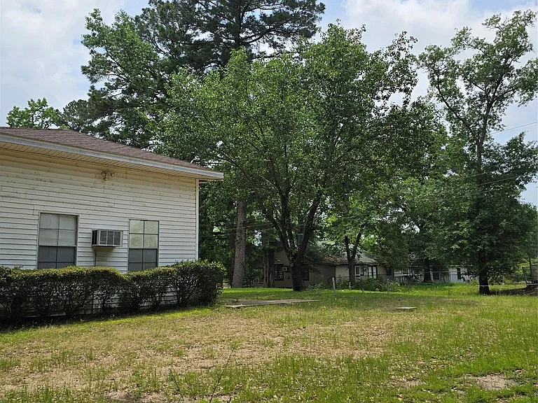 142 Rowe Ln — Photo 15