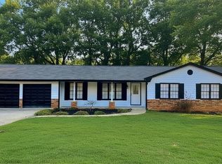 5409 Mill Valley Dr, Douglasville, GA 30135