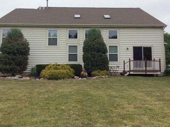 4th image of 7814 Wiltshire Dr