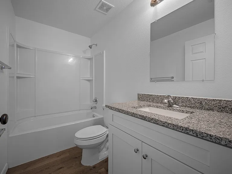 1545 NE 14th St — Photo 18