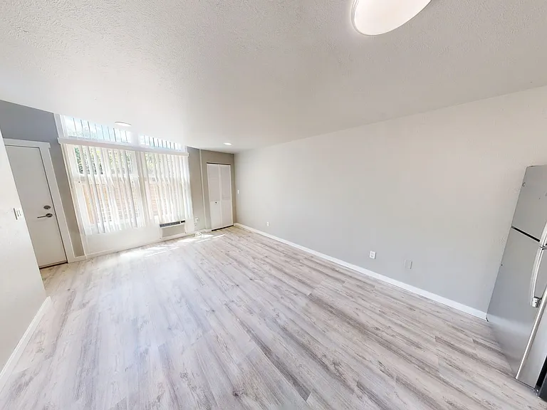 Crestview Townhomes — Photo 26