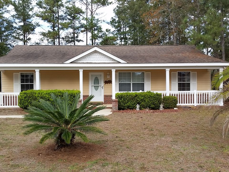 1st image of 26 Meadowlark Dr