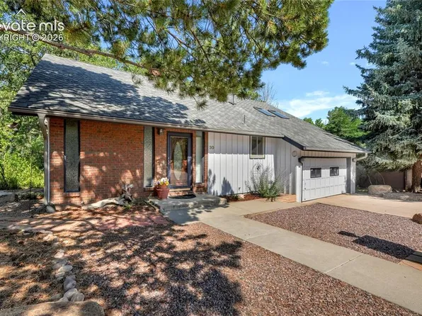 30 Sandra Ln, Manitou Springs, CO 80829