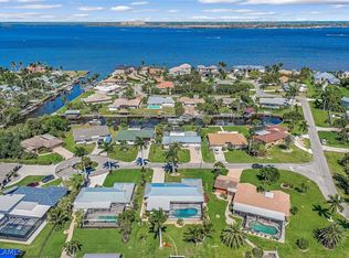 15329 Christine Way, Fort Myers, FL 33908