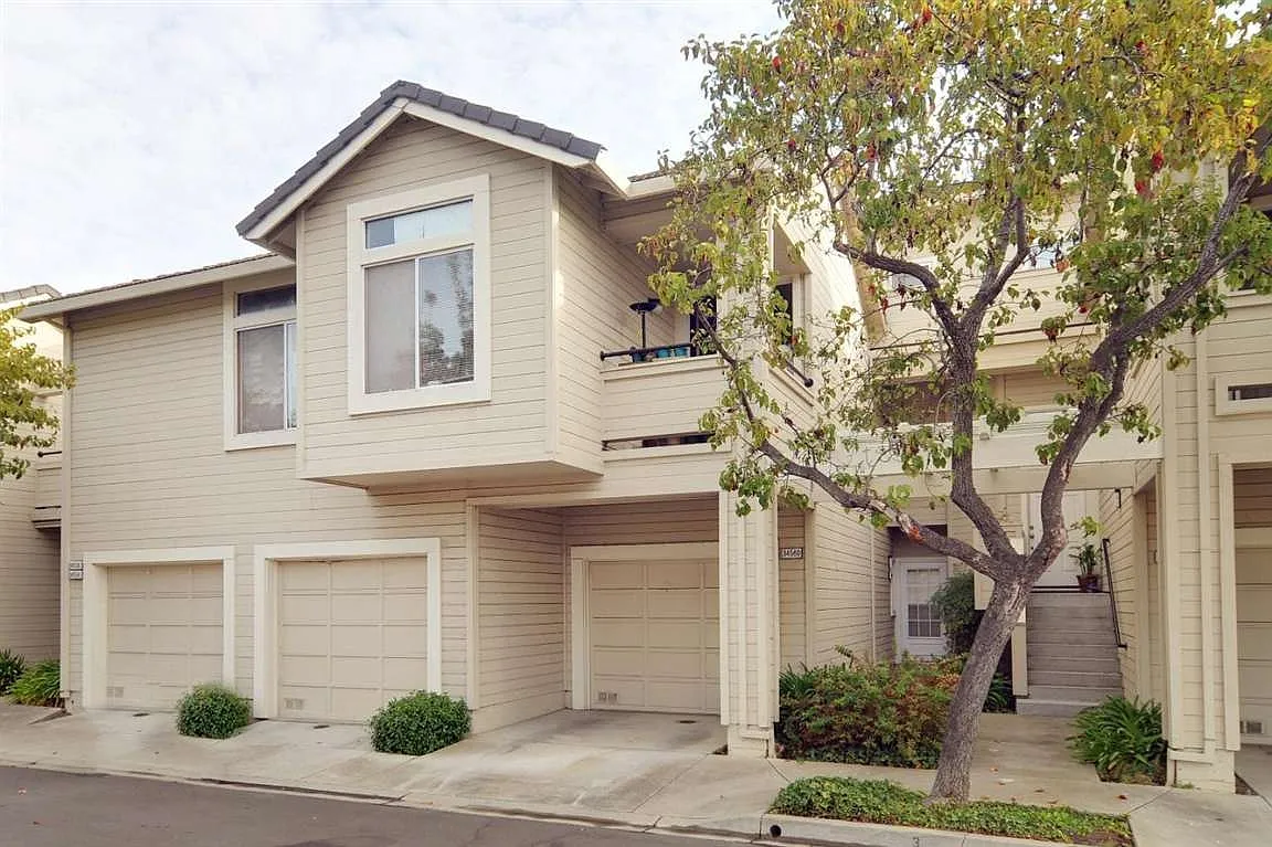 2 bed, 1000 sqft, $3,000 — Photo 3
