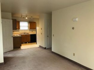 46 Memorial Blvd, Newport, RI 02840