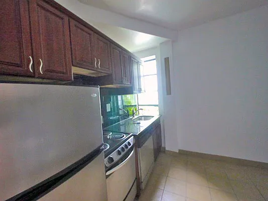 Rented by New York Residence | media 32