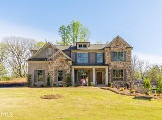 2739 Oak Glen Manor Rd, Decatur, GA 30033
