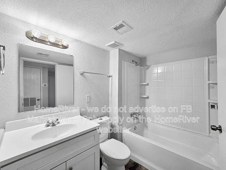 512 S 75th Pl — Photo 16