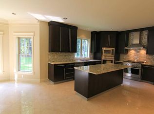 39 Lindenridge Rd, Amherst, MA 01002